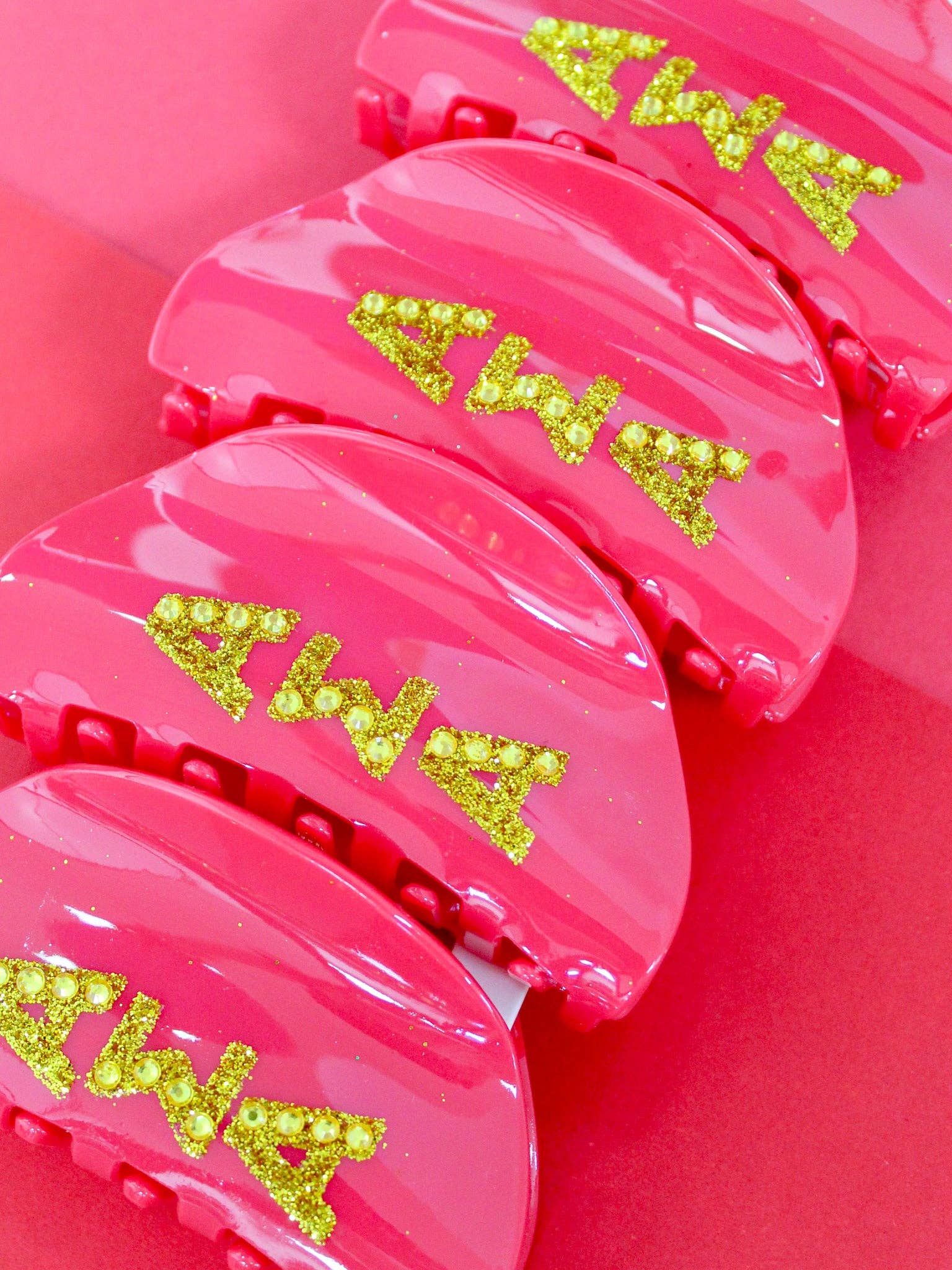 Girl On the Go Hair Claw Clip: DELTA ZETA