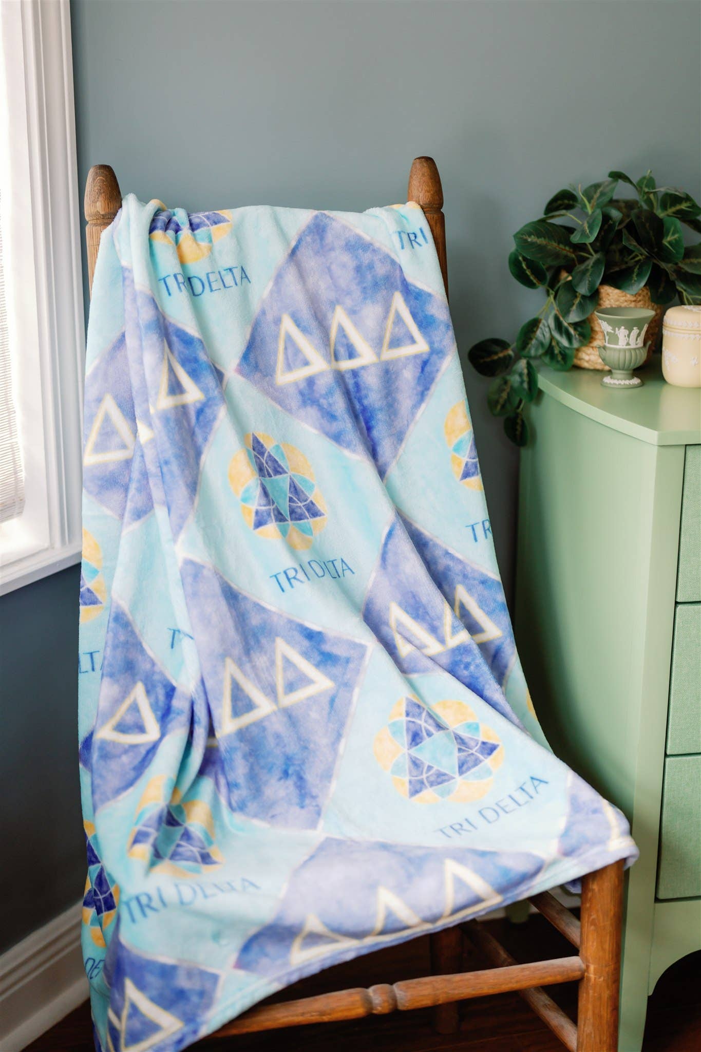 Delta Delta Delta Flannel Fleece Blanket