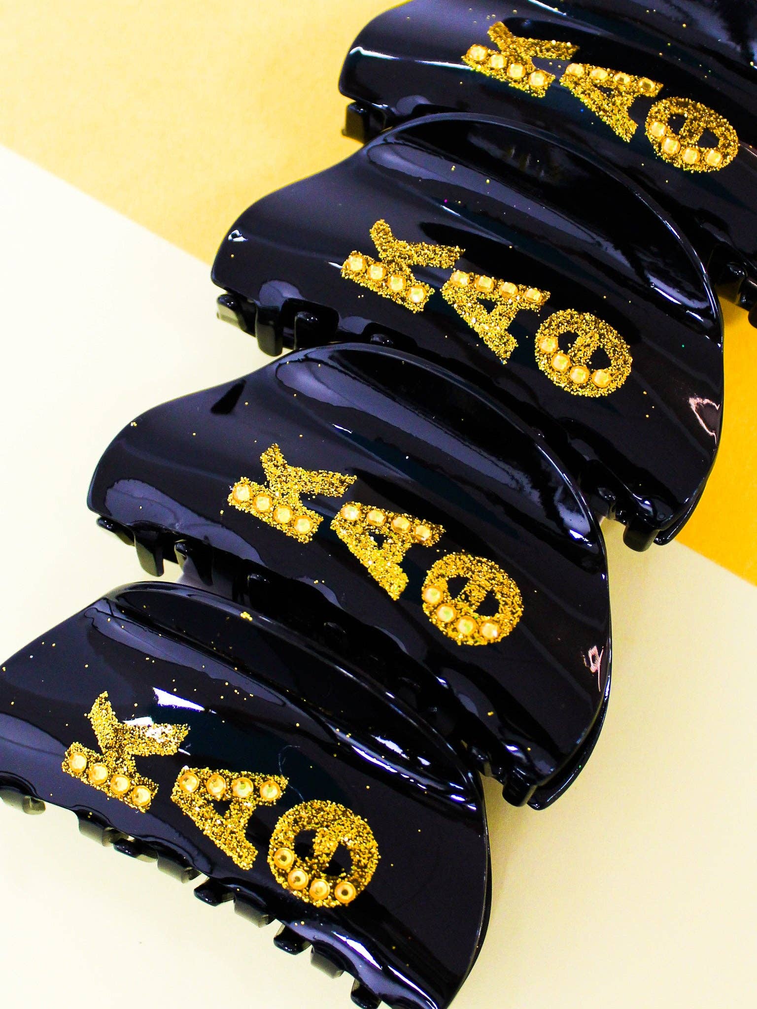 Girl On the Go Hair Claw Clip: DELTA ZETA
