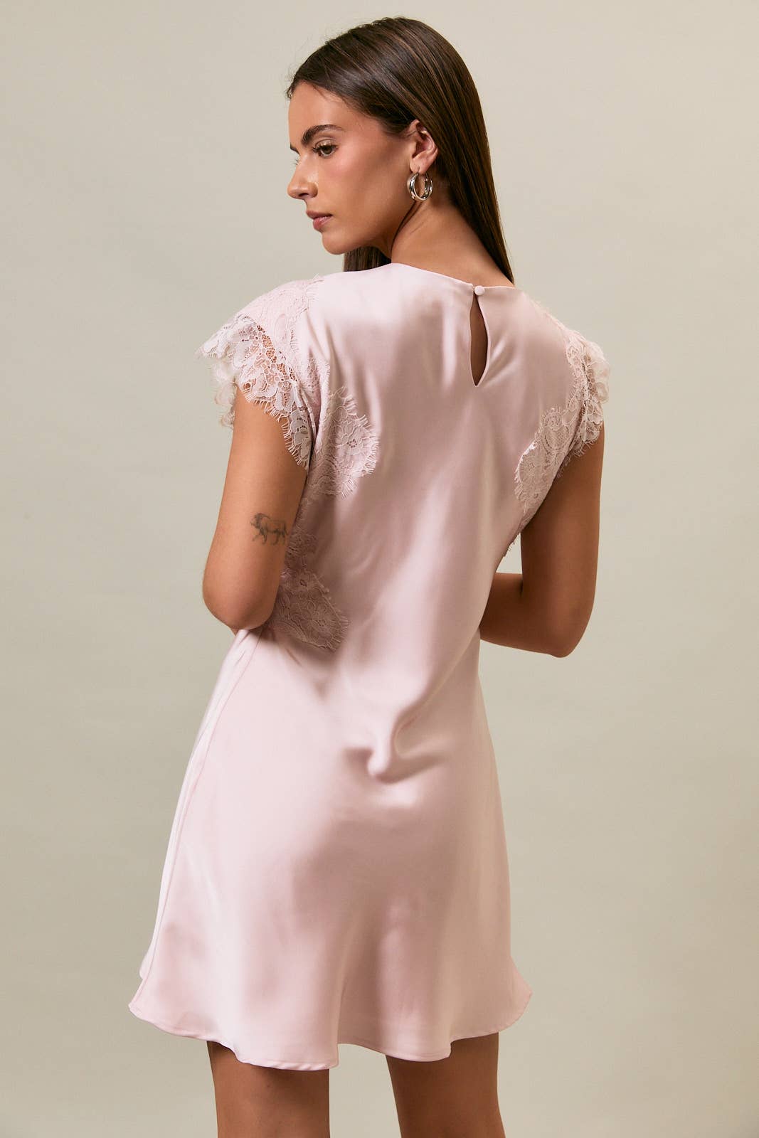 SLEEVELESS HIGH NECK LACE TRIM DETAIL DRESS