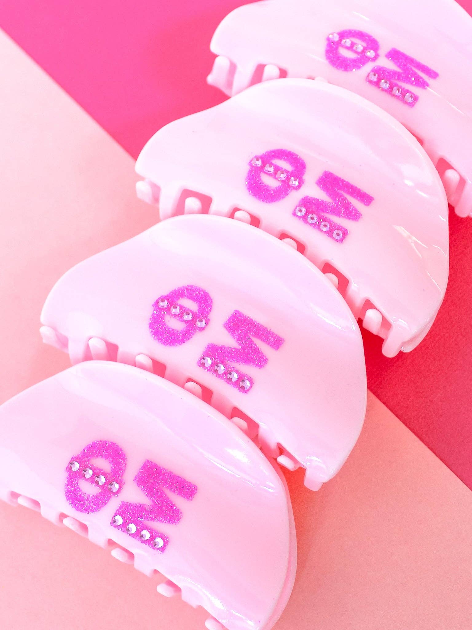 Girl On the Go Hair Claw Clip: DELTA ZETA