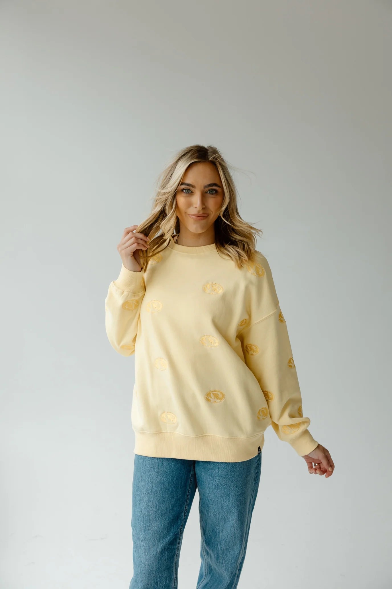 Missouri Ritter Repeat Lantern Sleeve Crew