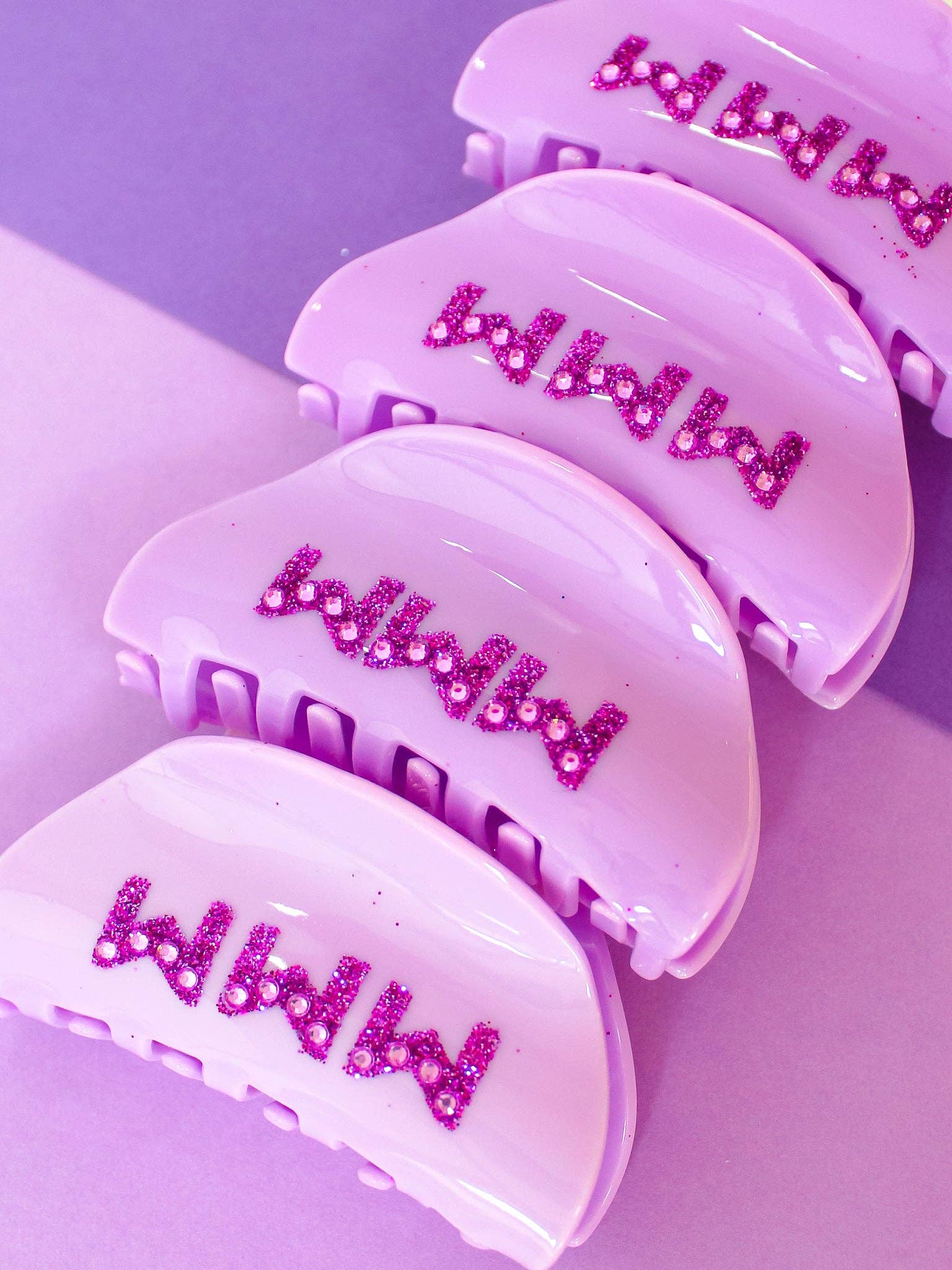 Girl On the Go Hair Claw Clip: DELTA ZETA