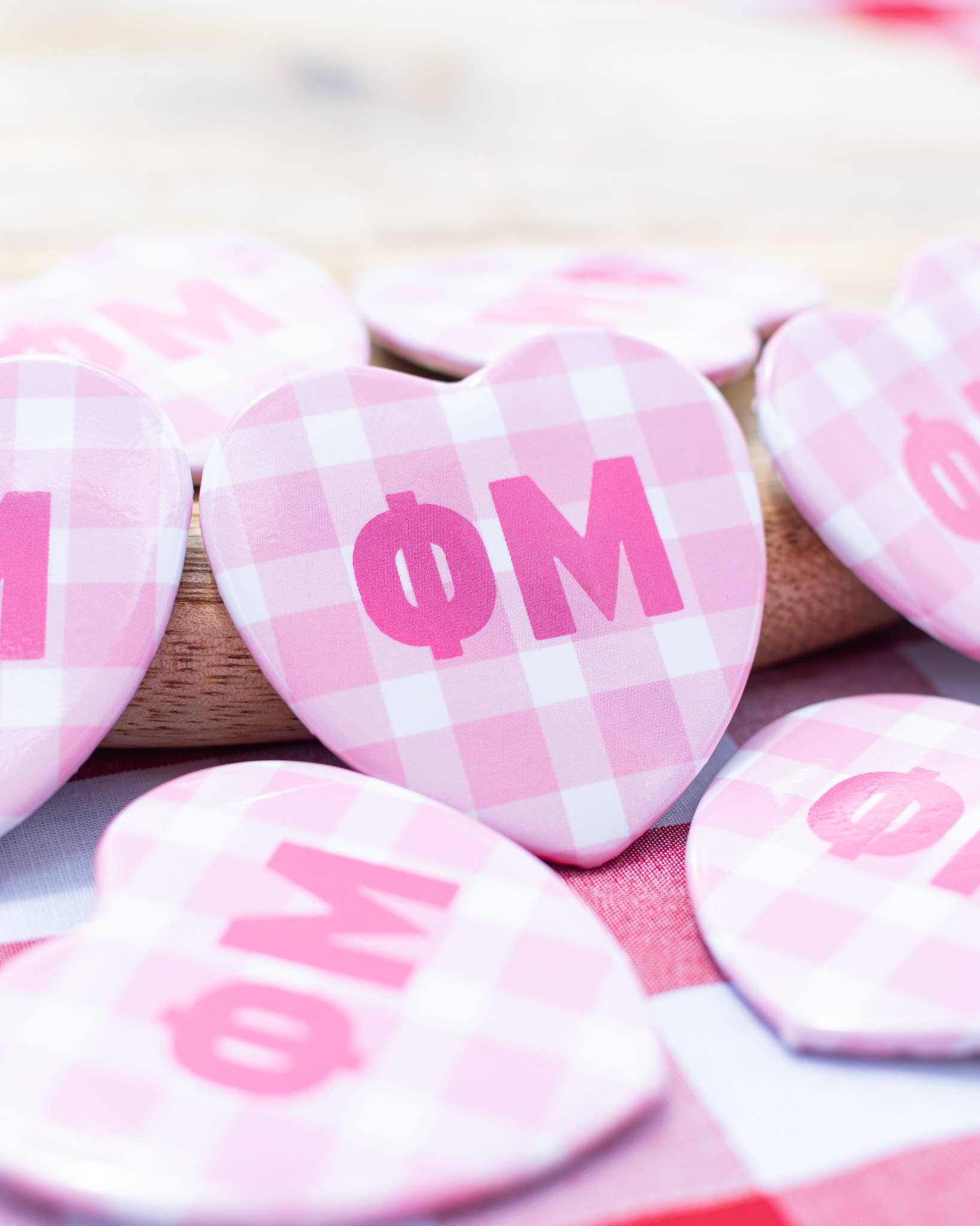 Gingham Heart buttons: Delta Delta Delta